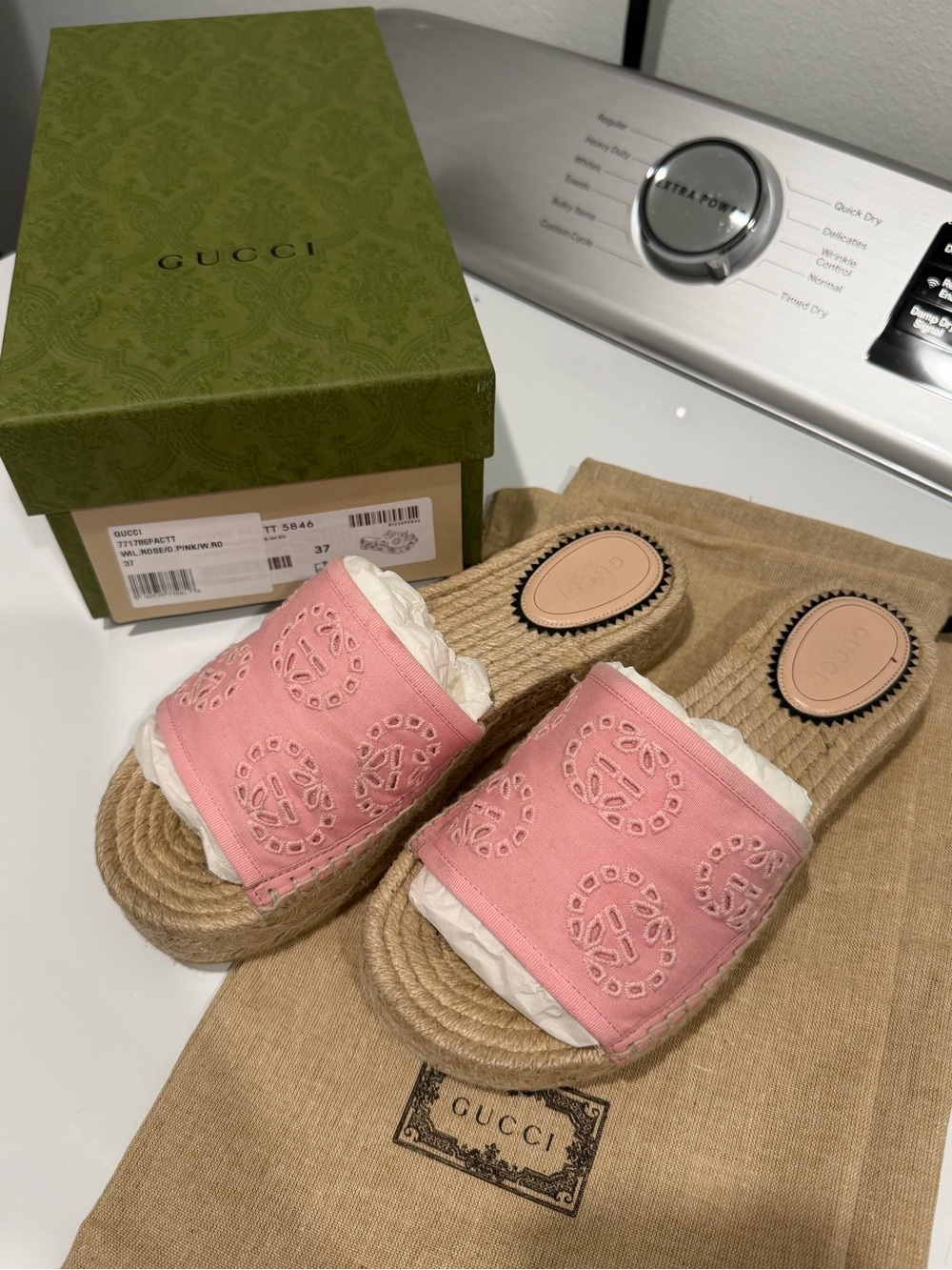 Gucci Interlocking G espadrilles sandals pink